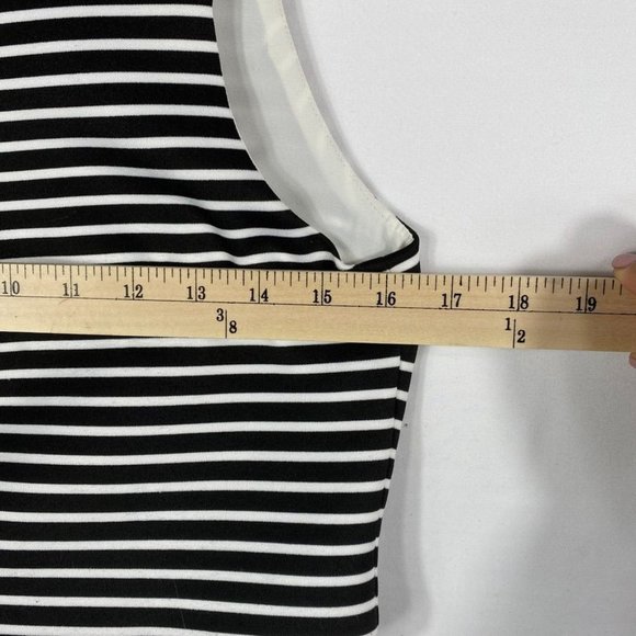 Necessary Objects Striped Scallop Crop Top Size M Black - Picture 9 of 10